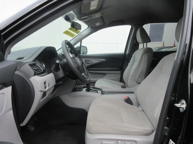 2017 Honda Pilot EX AWD, available for sale in Linden, New Jersey | Route 27 Auto Mall. Linden, New Jersey 2017 Honda Pilot EX AWD, available for sale in Linden, New Jersey | Route 27 Auto Mall. Linden, New Jersey