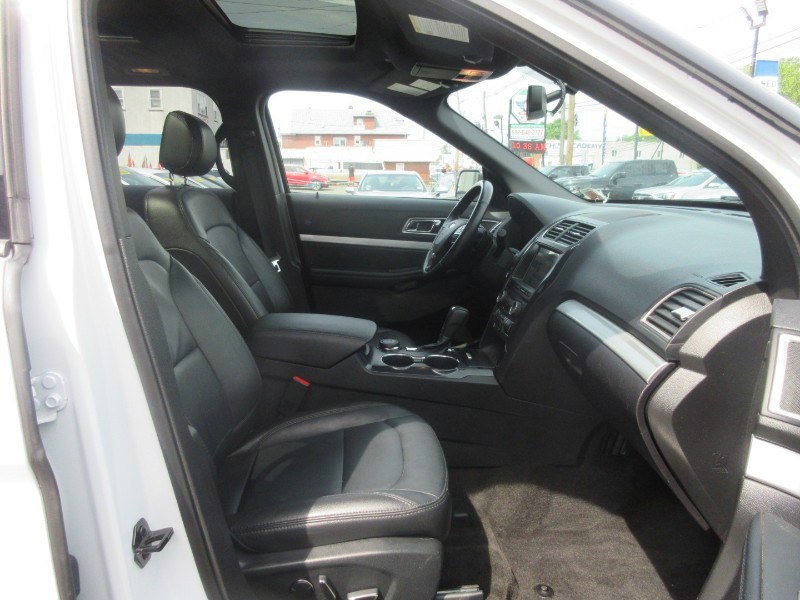 2017 Ford Explorer XLT 4WD, available for sale in Linden, New Jersey | Route 27 Auto Mall. Linden, New Jersey 2017 Ford Explorer XLT 4WD, available for sale in Linden, New Jersey | Route 27 Auto Mall. Linden, New Jersey