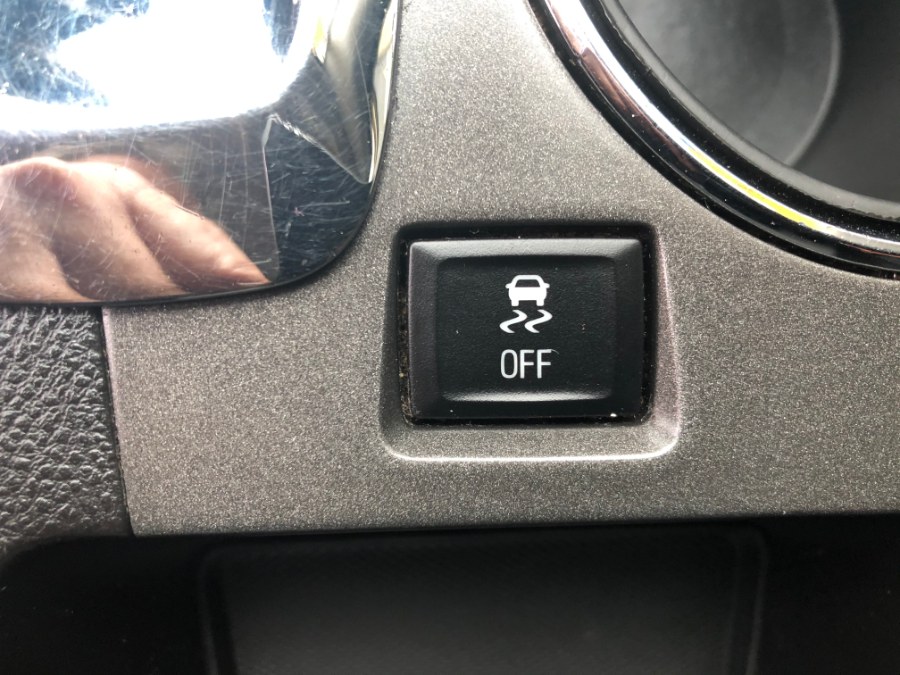 2011 Chevrolet Equinox AWD 4dr LT w/2LT, available for sale in Bristol, Connecticut | Bristol Auto Center LLC. Bristol, Connecticut 2011 Chevrolet Equinox AWD 4dr LT w/2LT, available for sale in Bristol, Connecticut | Bristol Auto Center LLC. Bristol, Connecticut