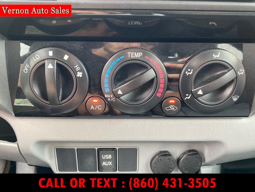 2015 Toyota Tacoma 4WD Double Cab LB V6 AT (Natl), available for sale in Manchester, Connecticut | Vernon Auto Sale & Service. Manchester, Connecticut 2015 Toyota Tacoma 4WD Double Cab LB V6 AT (Natl), available for sale in Manchester, Connecticut | Vernon Auto Sale & Service. Manchester, Connecticut