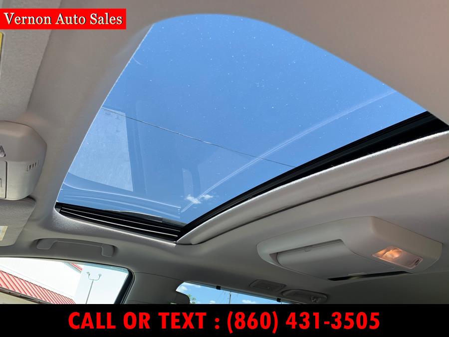 2011 Toyota Sequoia 4WD LV8 6-Spd AT Ltd (Natl), available for sale in Manchester, Connecticut | Vernon Auto Sale & Service. Manchester, Connecticut 2011 Toyota Sequoia 4WD LV8 6-Spd AT Ltd (Natl), available for sale in Manchester, Connecticut | Vernon Auto Sale & Service. Manchester, Connecticut