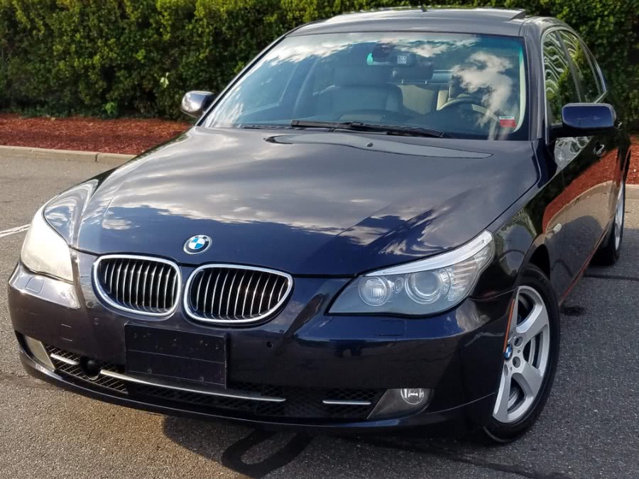 2008 BMW 5 Series 4dr Sdn 535xi AWD w/Leather,Navigation,Sunroof, available for sale in Queens, NY