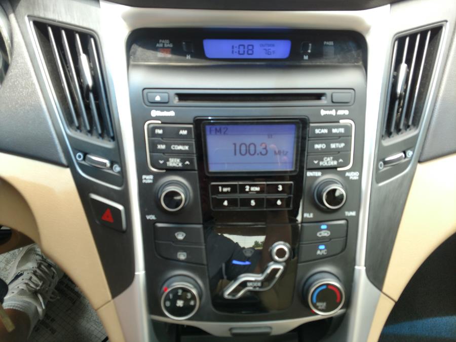 2011 Hyundai Sonata 4dr Sdn 2.4L Auto GLS PZEV, available for sale in Wantagh, New York | Alpine Motors Inc. Wantagh, New York 2011 Hyundai Sonata 4dr Sdn 2.4L Auto GLS PZEV, available for sale in Wantagh, New York | Alpine Motors Inc. Wantagh, New York