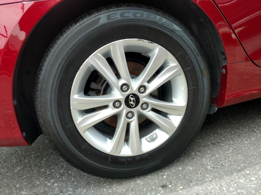2011 Hyundai Sonata 4dr Sdn 2.4L Auto GLS PZEV, available for sale in Wantagh, New York | Alpine Motors Inc. Wantagh, New York 2011 Hyundai Sonata 4dr Sdn 2.4L Auto GLS PZEV, available for sale in Wantagh, New York | Alpine Motors Inc. Wantagh, New York