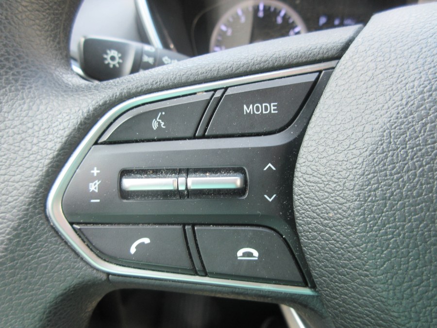 2019 Hyundai Santa Fe SE 2.4L Auto FWD, available for sale in Linden, New Jersey | Route 27 Auto Mall. Linden, New Jersey 2019 Hyundai Santa Fe SE 2.4L Auto FWD, available for sale in Linden, New Jersey | Route 27 Auto Mall. Linden, New Jersey