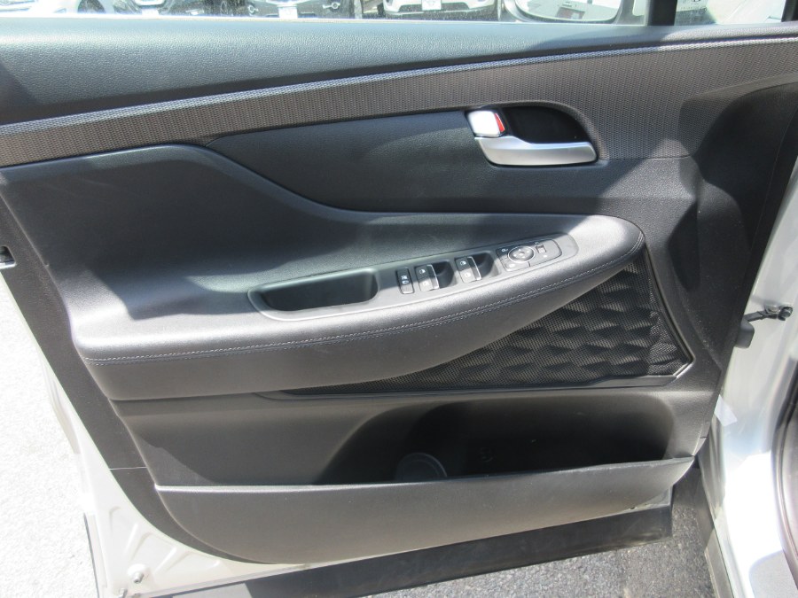 2019 Hyundai Santa Fe SE 2.4L Auto FWD, available for sale in Linden, New Jersey | Route 27 Auto Mall. Linden, New Jersey 2019 Hyundai Santa Fe SE 2.4L Auto FWD, available for sale in Linden, New Jersey | Route 27 Auto Mall. Linden, New Jersey