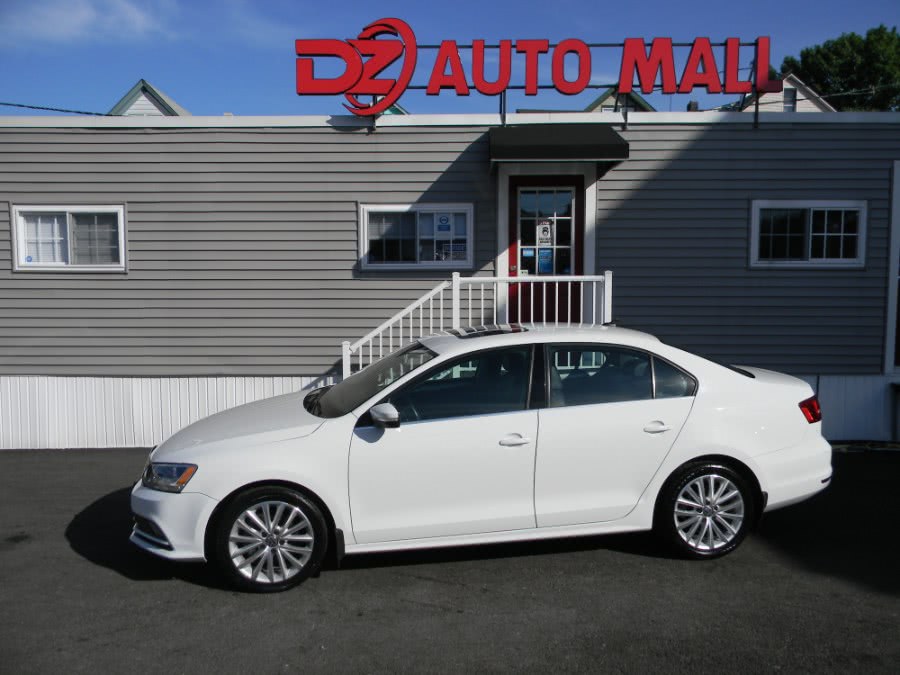 2015 Volkswagen Jetta Sedan 4dr Auto 1.8T SE PZEV, available for sale in Paterson, New Jersey | DZ Automall. Paterson, New Jersey