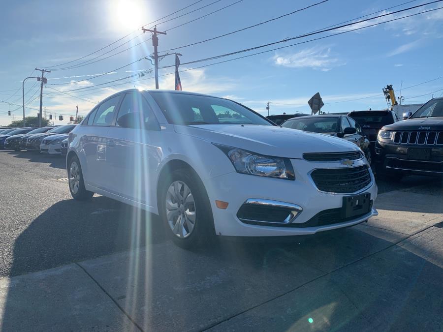 2016 Chevrolet Cruze Limited 4dr Sdn Auto LIMITED, available for sale in Inwood, New York | 5 Towns Drive. Inwood, New York 2016 Chevrolet Cruze Limited 4dr Sdn Auto LIMITED, available for sale in Inwood, New York | 5 Towns Drive. Inwood, New York