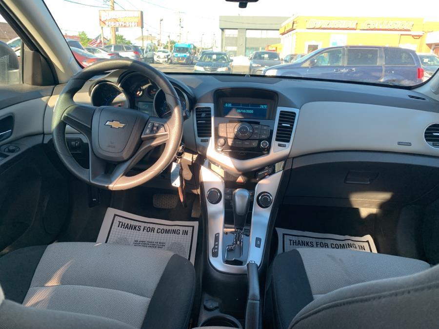 2016 Chevrolet Cruze Limited 4dr Sdn Auto LIMITED, available for sale in Inwood, New York | 5 Towns Drive. Inwood, New York 2016 Chevrolet Cruze Limited 4dr Sdn Auto LIMITED, available for sale in Inwood, New York | 5 Towns Drive. Inwood, New York