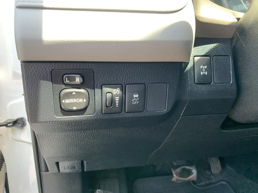 2014 Toyota RAV4 AWD 4dr LE (Natl), available for sale in Inwood, New York | 5 Towns Drive. Inwood, New York 2014 Toyota RAV4 AWD 4dr LE (Natl), available for sale in Inwood, New York | 5 Towns Drive. Inwood, New York