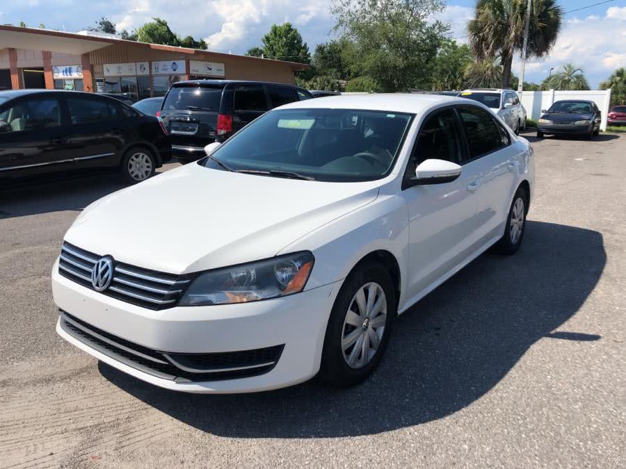 2012 Volkswagen Passat 4dr Sdn 2.5L Auto S PZEV, available for sale in Kissimmee, Florida | Central florida Auto Trader. Kissimmee, Florida
