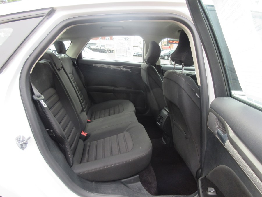 2017 Ford Fusion SE FWD, available for sale in Linden, New Jersey | Route 27 Auto Mall. Linden, New Jersey 2017 Ford Fusion SE FWD, available for sale in Linden, New Jersey | Route 27 Auto Mall. Linden, New Jersey