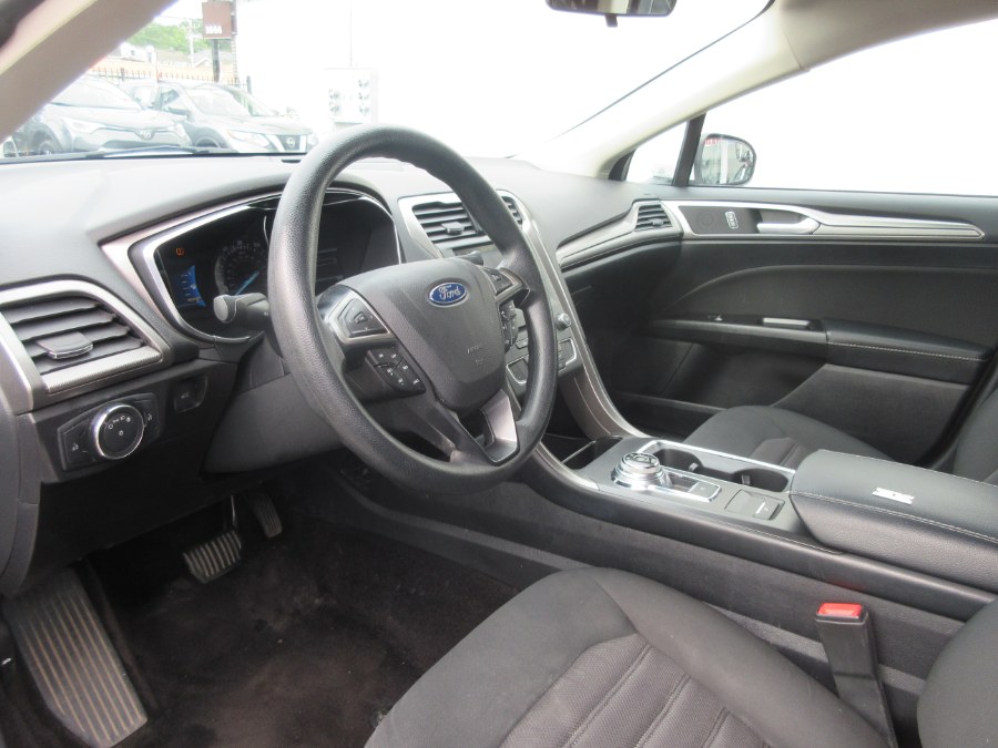 2017 Ford Fusion SE FWD, available for sale in Linden, New Jersey | Route 27 Auto Mall. Linden, New Jersey 2017 Ford Fusion SE FWD, available for sale in Linden, New Jersey | Route 27 Auto Mall. Linden, New Jersey