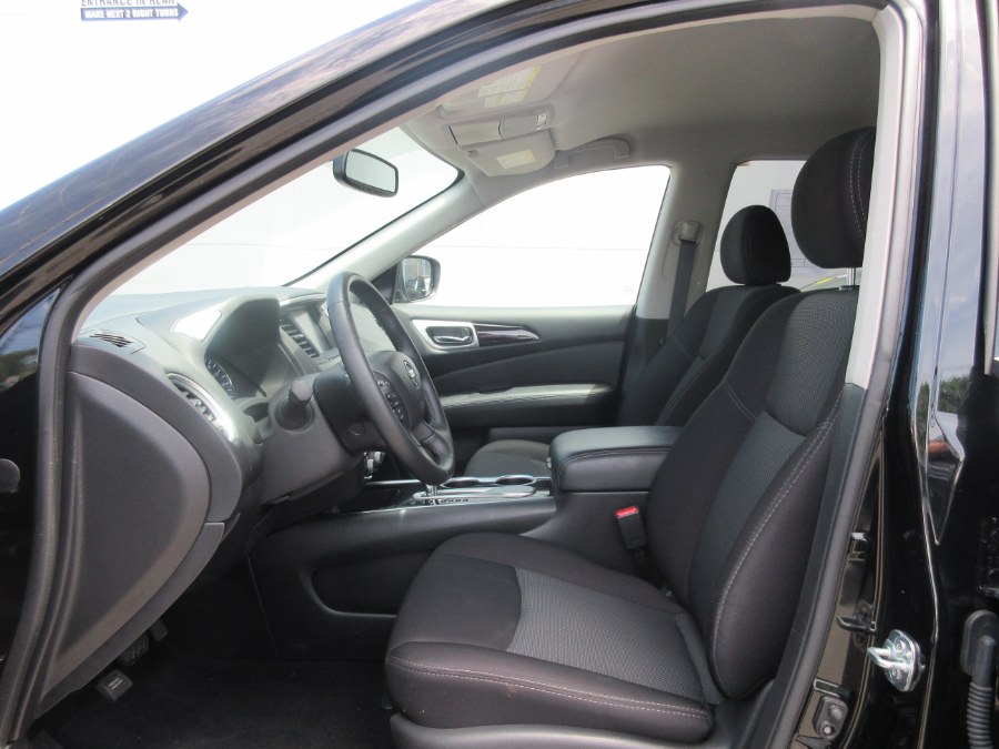 2019 Nissan Pathfinder FWD SV, available for sale in Linden, New Jersey | Route 27 Auto Mall. Linden, New Jersey 2019 Nissan Pathfinder FWD SV, available for sale in Linden, New Jersey | Route 27 Auto Mall. Linden, New Jersey