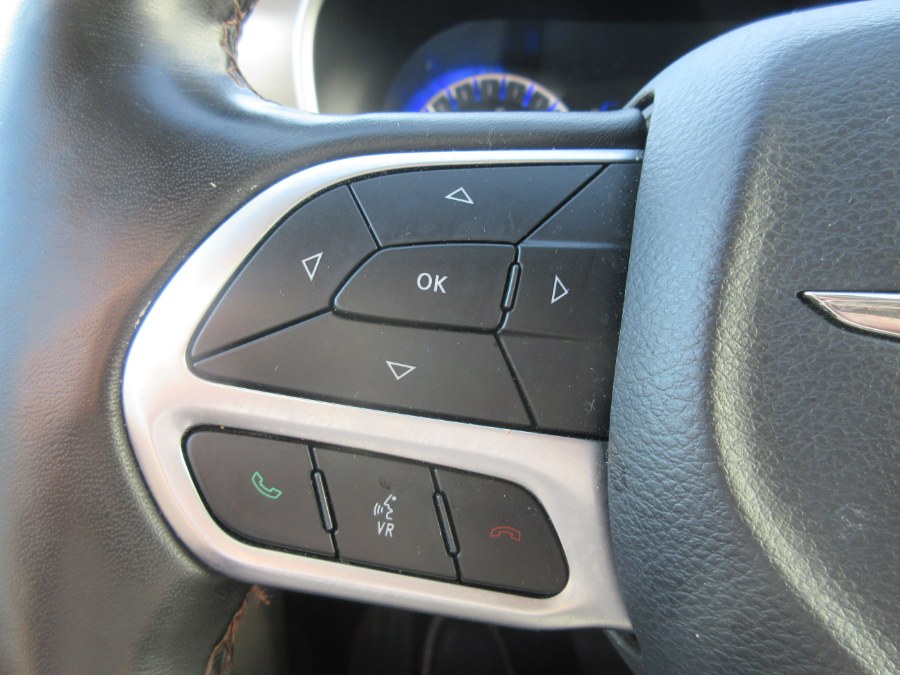 Used Chrysler Pacifica Touring L FWD 2019 | Route 27 Auto Mall. Linden, New Jersey Used Chrysler Pacifica Touring L FWD 2019 | Route 27 Auto Mall. Linden, New Jersey