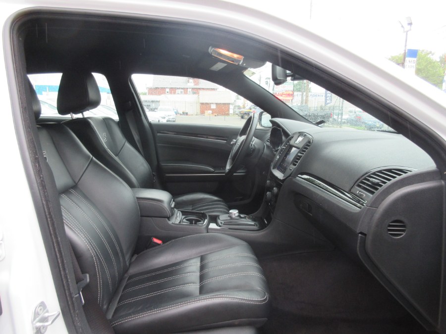 2018 Chrysler 300 300S RWD, available for sale in Linden, New Jersey | Route 27 Auto Mall. Linden, New Jersey 2018 Chrysler 300 300S RWD, available for sale in Linden, New Jersey | Route 27 Auto Mall. Linden, New Jersey