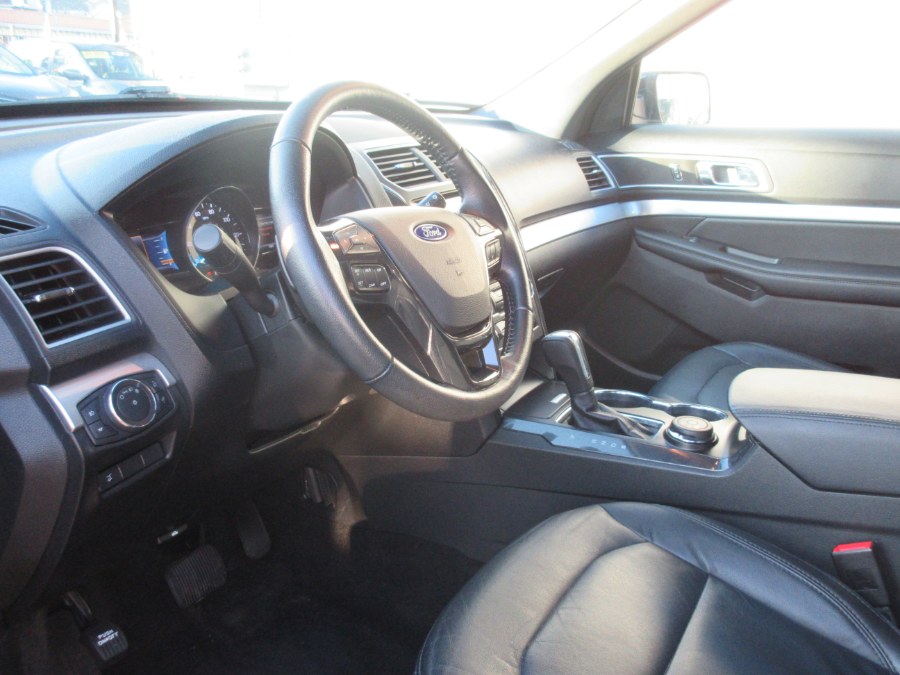 2017 Ford Explorer XLT 4WD, available for sale in Linden, New Jersey | Route 27 Auto Mall. Linden, New Jersey 2017 Ford Explorer XLT 4WD, available for sale in Linden, New Jersey | Route 27 Auto Mall. Linden, New Jersey