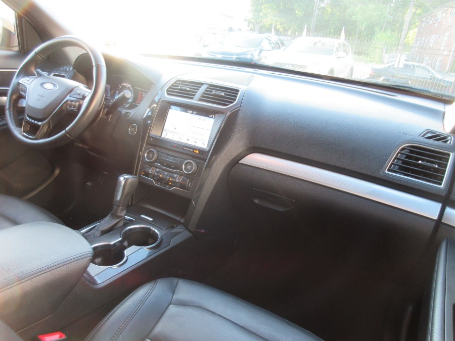 2017 Ford Explorer XLT 4WD, available for sale in Linden, New Jersey | Route 27 Auto Mall. Linden, New Jersey 2017 Ford Explorer XLT 4WD, available for sale in Linden, New Jersey | Route 27 Auto Mall. Linden, New Jersey