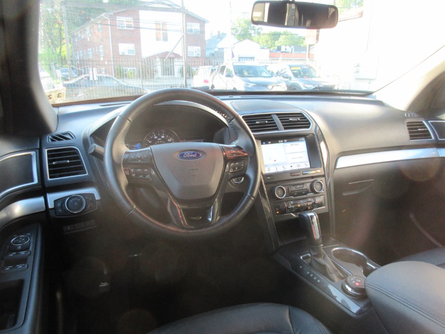 2017 Ford Explorer XLT 4WD, available for sale in Linden, New Jersey | Route 27 Auto Mall. Linden, New Jersey 2017 Ford Explorer XLT 4WD, available for sale in Linden, New Jersey | Route 27 Auto Mall. Linden, New Jersey