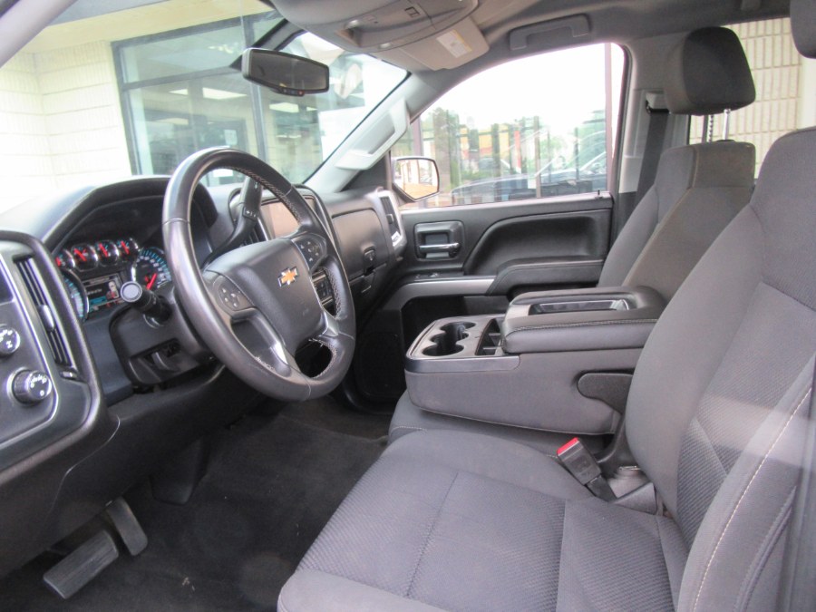 2018 Chevrolet Silverado 1500 4WD Double Cab 143.5" LT w/1LT, available for sale in Little Ferry, New Jersey | Royalty Auto Sales. Little Ferry, New Jersey 2018 Chevrolet Silverado 1500 4WD Double Cab 143.5" LT w/1LT, available for sale in Little Ferry, New Jersey | Royalty Auto Sales. Little Ferry, New Jersey