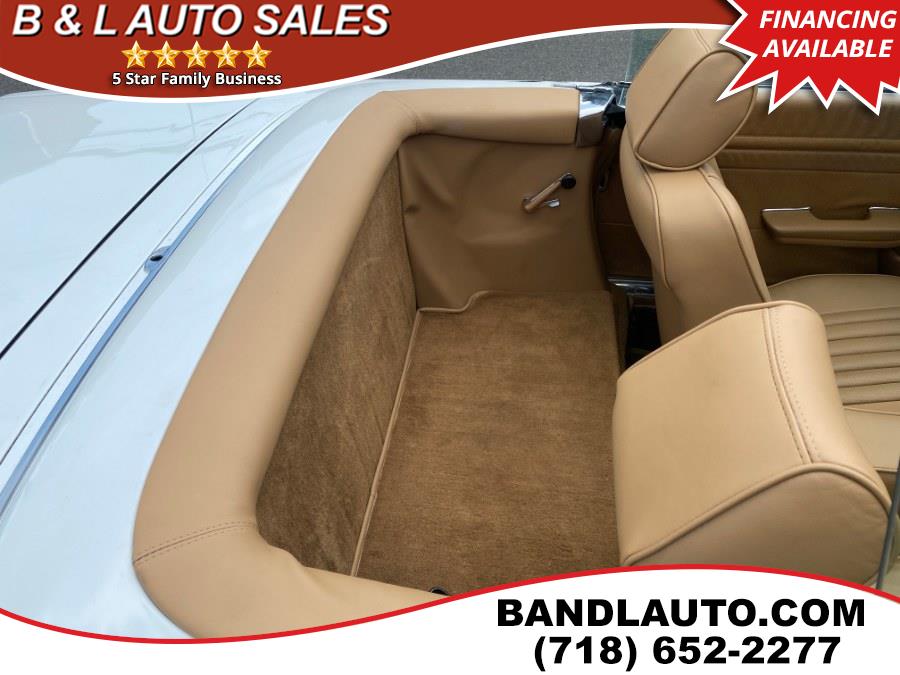 1989 Mercedes-Benz 560SL 2dr Roadster, available for sale in Bronx, New York | B & L Auto Sales LLC. Bronx, New York 1989 Mercedes-Benz 560SL 2dr Roadster, available for sale in Bronx, New York | B & L Auto Sales LLC. Bronx, New York