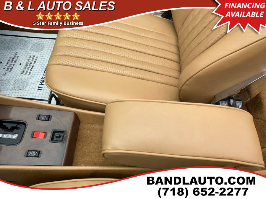 1989 Mercedes-Benz 560SL 2dr Roadster, available for sale in Bronx, New York | B & L Auto Sales LLC. Bronx, New York 1989 Mercedes-Benz 560SL 2dr Roadster, available for sale in Bronx, New York | B & L Auto Sales LLC. Bronx, New York