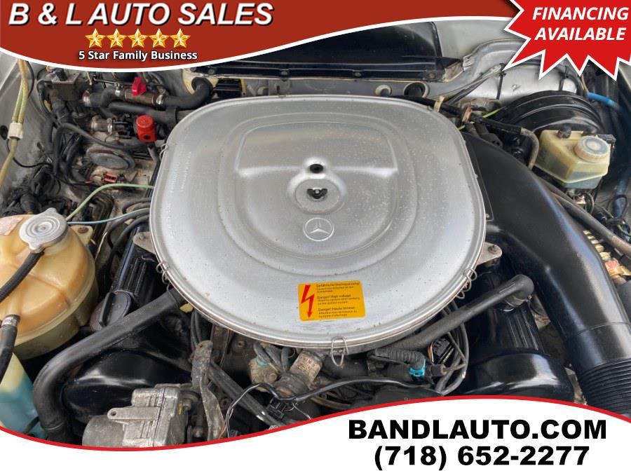 1989 Mercedes-Benz 560SL 2dr Roadster, available for sale in Bronx, New York | B & L Auto Sales LLC. Bronx, New York 1989 Mercedes-Benz 560SL 2dr Roadster, available for sale in Bronx, New York | B & L Auto Sales LLC. Bronx, New York