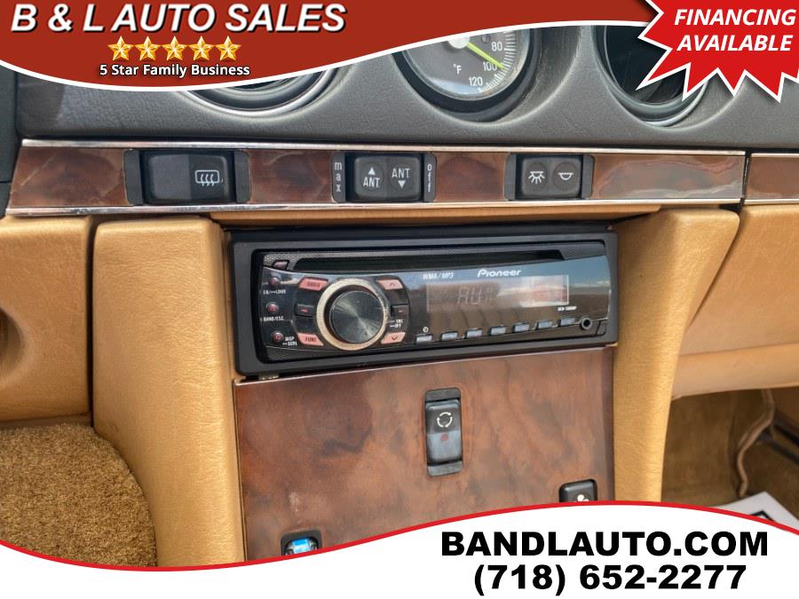 1989 Mercedes-Benz 560SL 2dr Roadster, available for sale in Bronx, New York | B & L Auto Sales LLC. Bronx, New York 1989 Mercedes-Benz 560SL 2dr Roadster, available for sale in Bronx, New York | B & L Auto Sales LLC. Bronx, New York