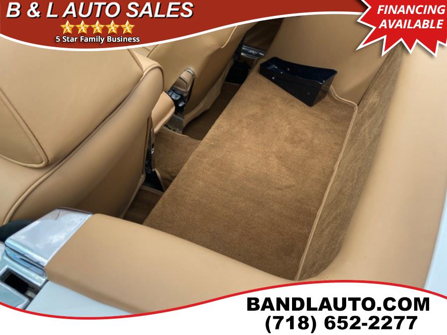 1989 Mercedes-Benz 560SL 2dr Roadster, available for sale in Bronx, New York | B & L Auto Sales LLC. Bronx, New York 1989 Mercedes-Benz 560SL 2dr Roadster, available for sale in Bronx, New York | B & L Auto Sales LLC. Bronx, New York