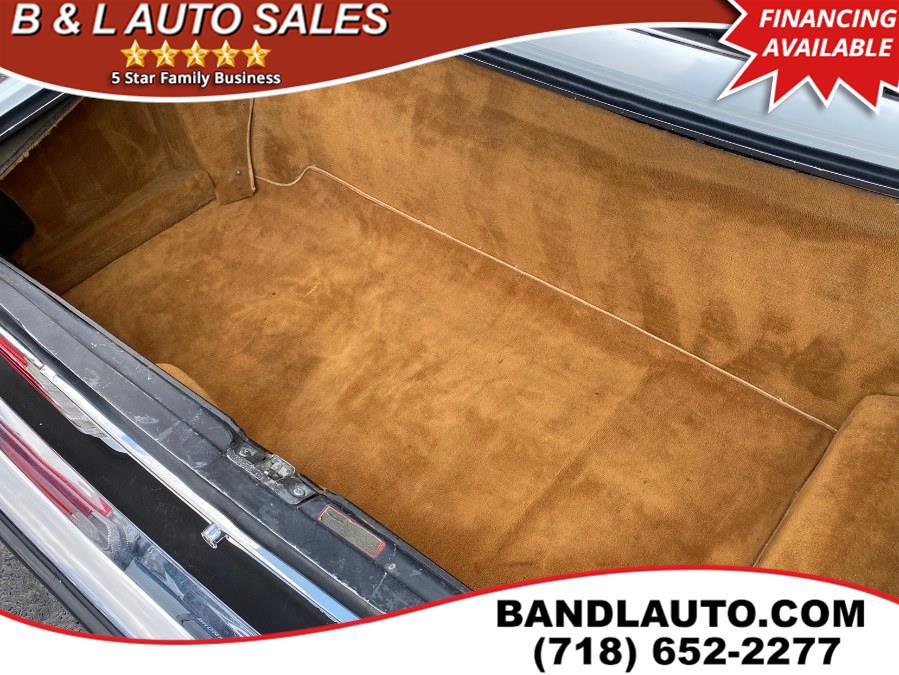 1989 Mercedes-Benz 560SL 2dr Roadster, available for sale in Bronx, New York | B & L Auto Sales LLC. Bronx, New York 1989 Mercedes-Benz 560SL 2dr Roadster, available for sale in Bronx, New York | B & L Auto Sales LLC. Bronx, New York