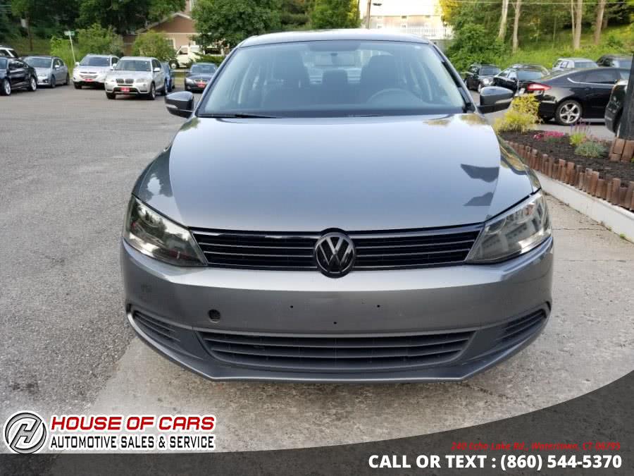 2012 Volkswagen Jetta Sedan 4dr Manual SE w/Convenience & Sunroof PZEV, available for sale in Waterbury, Connecticut | House of Cars LLC. Waterbury, Connecticut