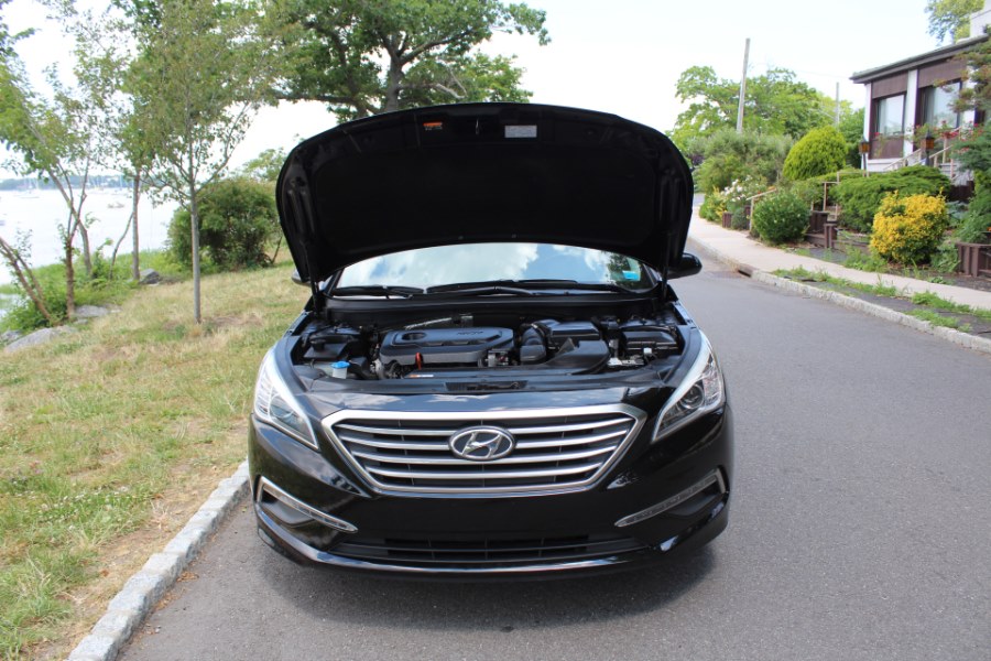 2015 Hyundai Sonata 4dr Sdn 2.4L SE, available for sale in Great Neck, New York | Great Neck Car Buyers & Sellers. Great Neck, New York 2015 Hyundai Sonata 4dr Sdn 2.4L SE, available for sale in Great Neck, New York | Great Neck Car Buyers & Sellers. Great Neck, New York