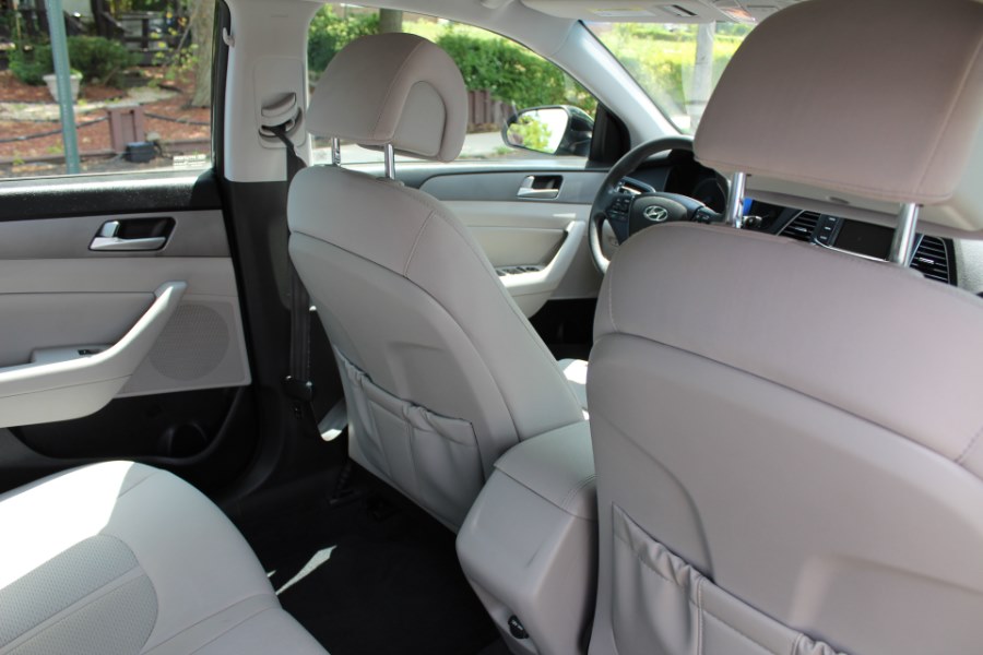 2015 Hyundai Sonata 4dr Sdn 2.4L SE, available for sale in Great Neck, New York | Great Neck Car Buyers & Sellers. Great Neck, New York 2015 Hyundai Sonata 4dr Sdn 2.4L SE, available for sale in Great Neck, New York | Great Neck Car Buyers & Sellers. Great Neck, New York