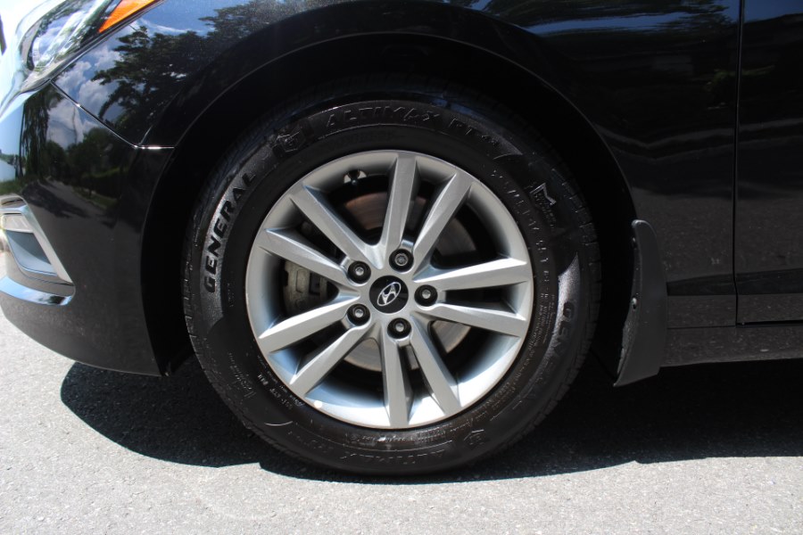 2015 Hyundai Sonata 4dr Sdn 2.4L SE, available for sale in Great Neck, New York | Great Neck Car Buyers & Sellers. Great Neck, New York 2015 Hyundai Sonata 4dr Sdn 2.4L SE, available for sale in Great Neck, New York | Great Neck Car Buyers & Sellers. Great Neck, New York