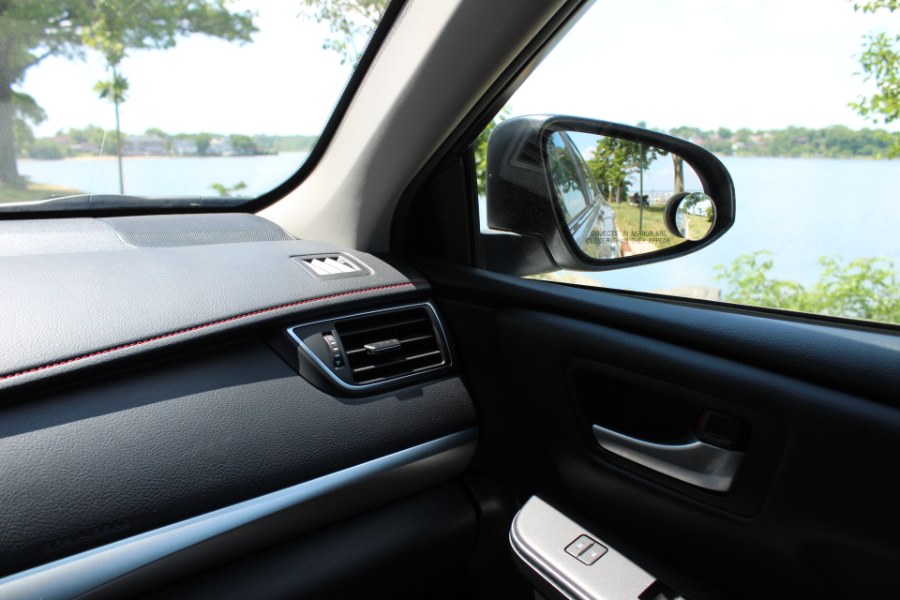 2015 Toyota Camry 4dr Sdn I4 Auto SE, available for sale in Great Neck, New York | Great Neck Car Buyers & Sellers. Great Neck, New York 2015 Toyota Camry 4dr Sdn I4 Auto SE, available for sale in Great Neck, New York | Great Neck Car Buyers & Sellers. Great Neck, New York