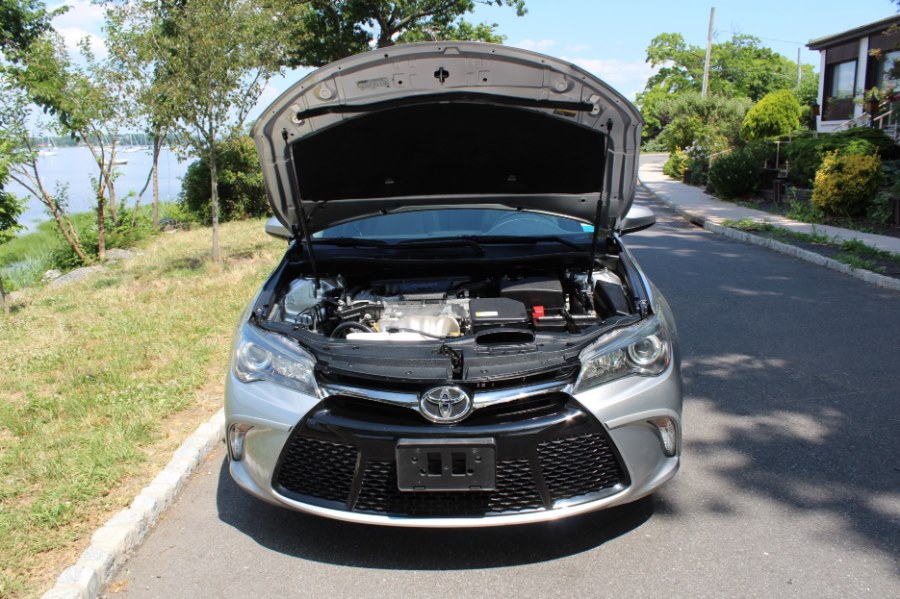 2015 Toyota Camry 4dr Sdn I4 Auto SE, available for sale in Great Neck, New York | Great Neck Car Buyers & Sellers. Great Neck, New York 2015 Toyota Camry 4dr Sdn I4 Auto SE, available for sale in Great Neck, New York | Great Neck Car Buyers & Sellers. Great Neck, New York
