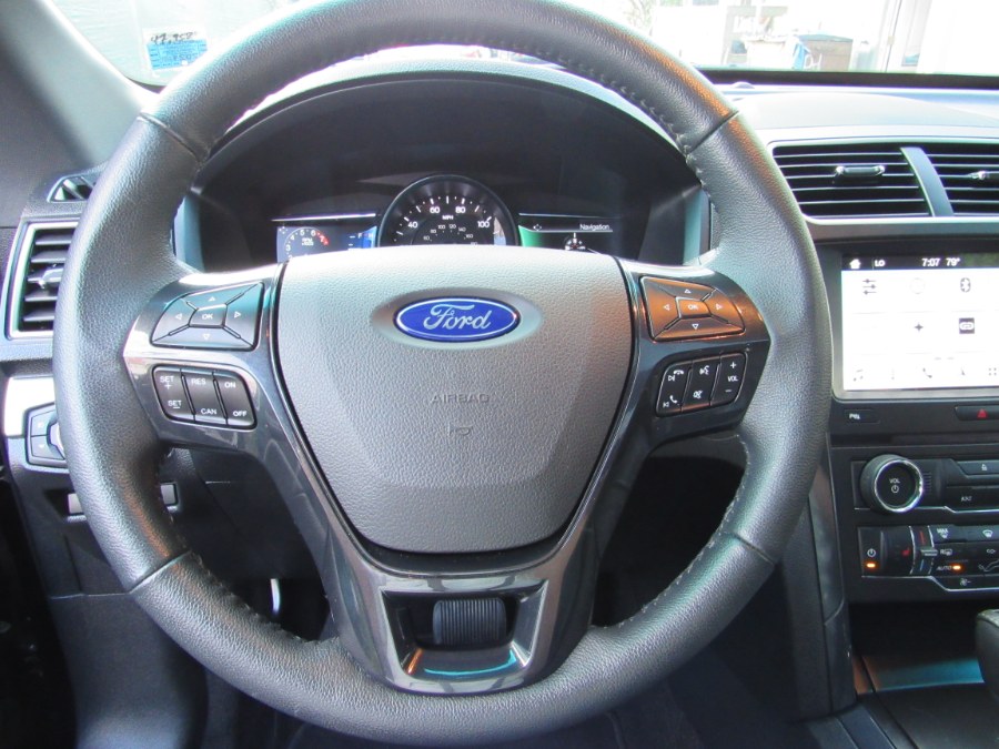 2017 Ford Explorer XLT 4WD PANO/NAVI, available for sale in Middle Village, New York | Road Masters II INC. Middle Village, New York 2017 Ford Explorer XLT 4WD PANO/NAVI, available for sale in Middle Village, New York | Road Masters II INC. Middle Village, New York