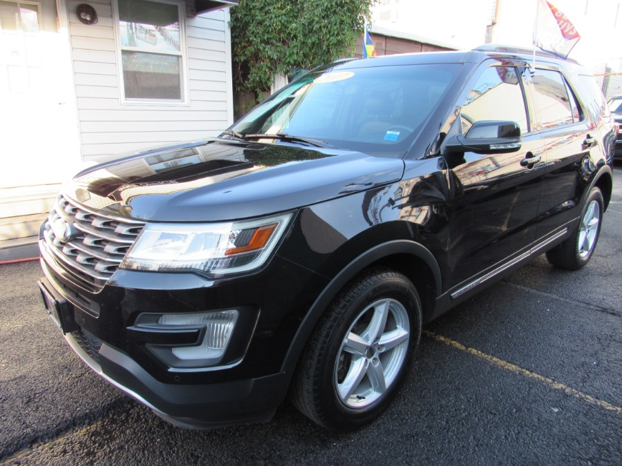2017 Ford Explorer XLT 4WD PANO/NAVI, available for sale in Middle Village, New York | Road Masters II INC. Middle Village, New York 2017 Ford Explorer XLT 4WD PANO/NAVI, available for sale in Middle Village, New York | Road Masters II INC. Middle Village, New York