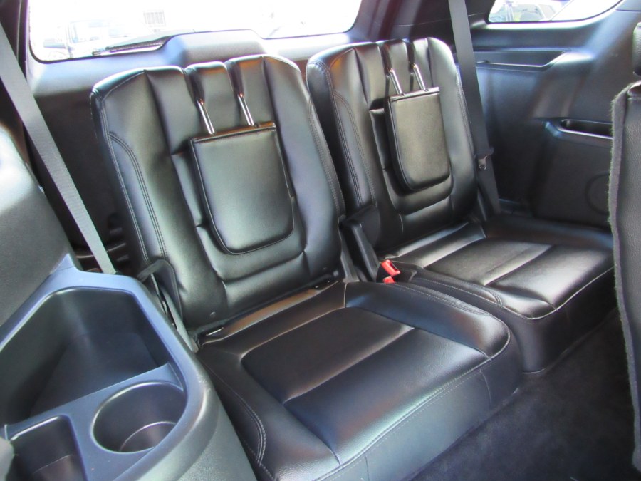 2017 Ford Explorer XLT 4WD PANO/NAVI, available for sale in Middle Village, New York | Road Masters II INC. Middle Village, New York 2017 Ford Explorer XLT 4WD PANO/NAVI, available for sale in Middle Village, New York | Road Masters II INC. Middle Village, New York