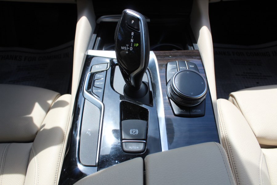 2017 BMW 5 Series 530i xDrive Sedan, available for sale in Great Neck, New York | Great Neck Car Buyers & Sellers. Great Neck, New York 2017 BMW 5 Series 530i xDrive Sedan, available for sale in Great Neck, New York | Great Neck Car Buyers & Sellers. Great Neck, New York