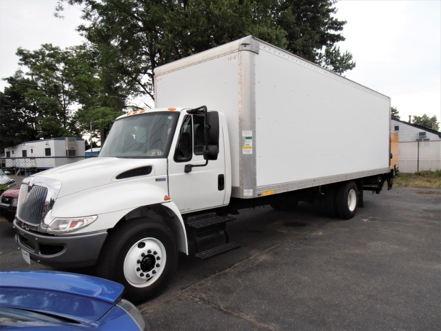 2015 INTERNATIONAL DURASTAR 4300 26 FT BOX TRUCK w LIFTGATE, available for sale in COPIAGUE, New York | Warwick Auto Sales Inc. COPIAGUE, New York 2015 INTERNATIONAL DURASTAR 4300 26 FT BOX TRUCK w LIFTGATE, available for sale in COPIAGUE, New York | Warwick Auto Sales Inc. COPIAGUE, New York