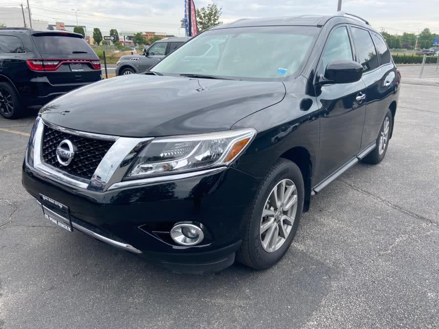 2015 Nissan Pathfinder 4WD 4dr S, available for sale in Bayshore, New York | Peak Automotive Inc.. Bayshore, New York