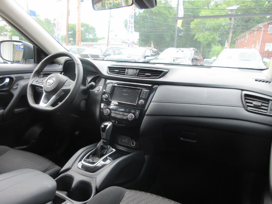 2019 Nissan Rogue FWD SV, available for sale in Linden, New Jersey | Route 27 Auto Mall. Linden, New Jersey 2019 Nissan Rogue FWD SV, available for sale in Linden, New Jersey | Route 27 Auto Mall. Linden, New Jersey