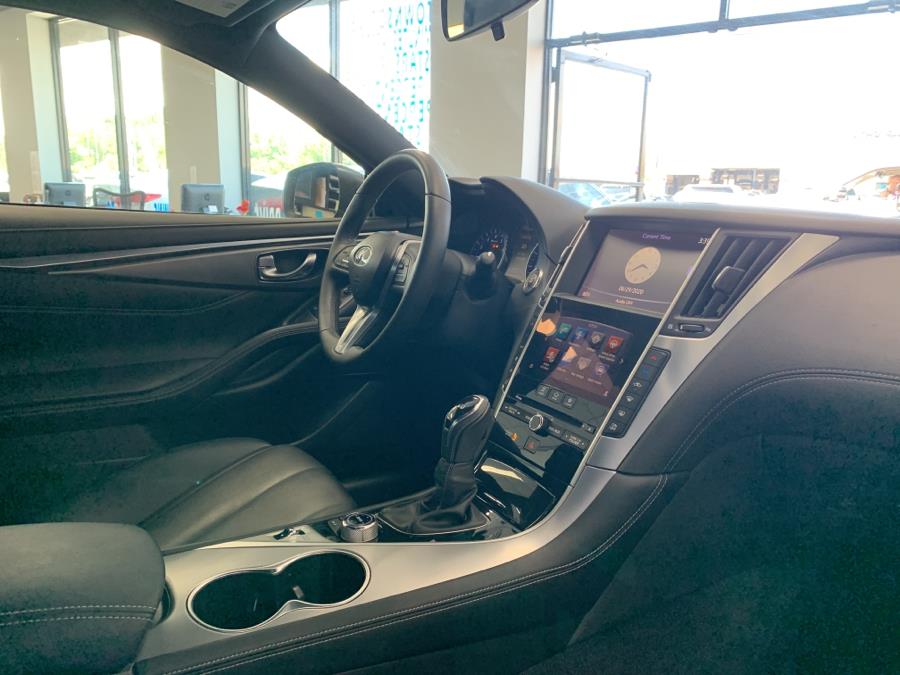 Used INFINITI Q60 2.0t RWD 2017 | 5 Towns Drive. Inwood, New York Used INFINITI Q60 2.0t RWD 2017 | 5 Towns Drive. Inwood, New York