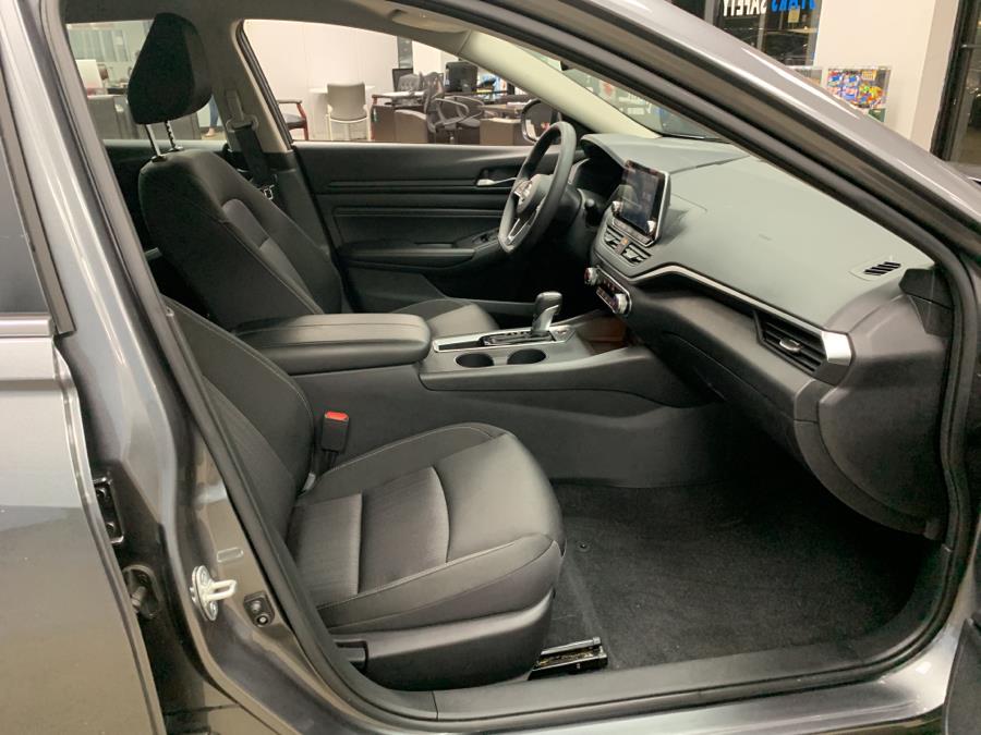 2019 Nissan Altima 2.5 SR Sedan, available for sale in Inwood, New York | 5 Towns Drive. Inwood, New York 2019 Nissan Altima 2.5 SR Sedan, available for sale in Inwood, New York | 5 Towns Drive. Inwood, New York