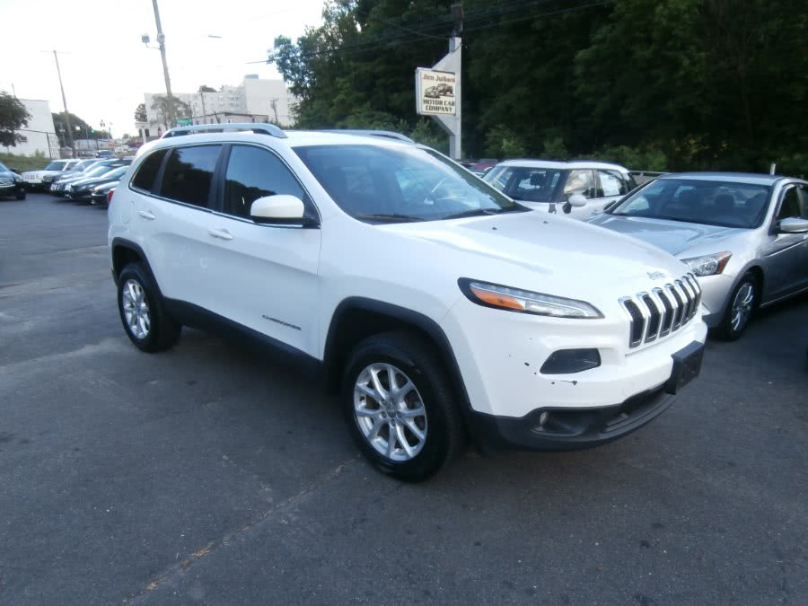 2014 Jeep Cherokee 4WD 4dr Latitude, available for sale in Waterbury, Connecticut | Jim Juliani Motors. Waterbury, Connecticut