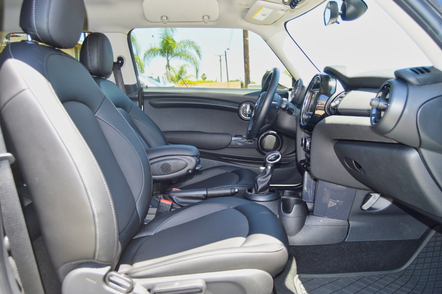 2018 MINI Hardtop 2 Door Cooper FWD, available for sale in Moreno Valley, California | Fusion Motors Inc. Moreno Valley, California 2018 MINI Hardtop 2 Door Cooper FWD, available for sale in Moreno Valley, California | Fusion Motors Inc. Moreno Valley, California