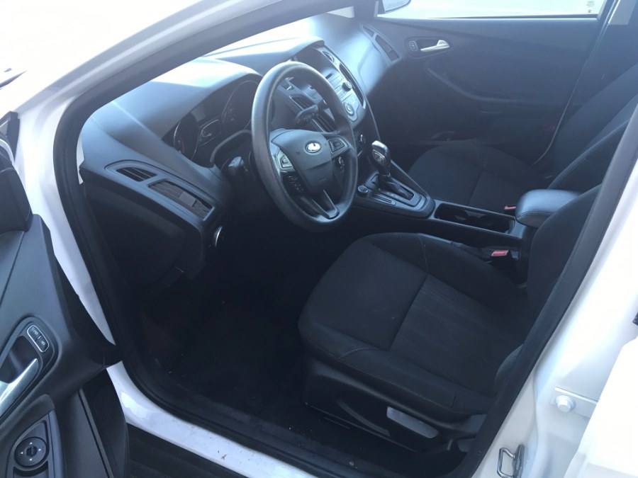 2015 Ford Focus 4dr Sdn SE, available for sale in Warwick, Rhode Island | Premier Automotive Sales. Warwick, Rhode Island 2015 Ford Focus 4dr Sdn SE, available for sale in Warwick, Rhode Island | Premier Automotive Sales. Warwick, Rhode Island