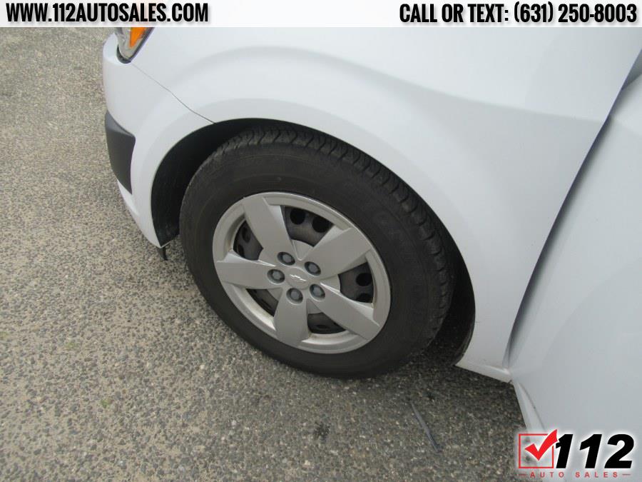 Used Chevrolet Sonic 5dr HB Auto LS 2015 | 112 Auto Sales. Patchogue, New York Used Chevrolet Sonic 5dr HB Auto LS 2015 | 112 Auto Sales. Patchogue, New York