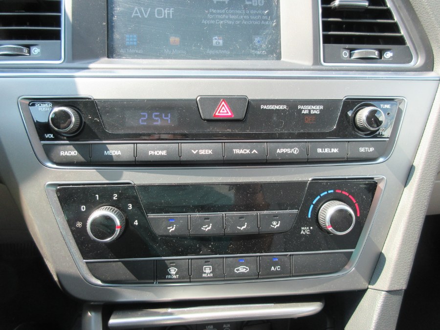 Used Hyundai Sonata 2.4L SE PZEV 2017 | Route 27 Auto Mall. Linden, New Jersey Used Hyundai Sonata 2.4L SE PZEV 2017 | Route 27 Auto Mall. Linden, New Jersey